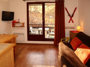 Studio rénové 6 pers, accès direct pistes, proche télésiège, balcon exposé Ouest - FR-1-322-502